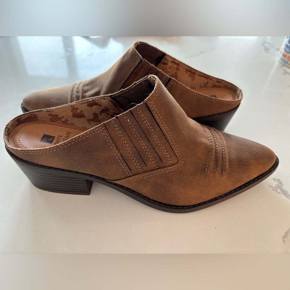 White Mountain leather heel mules, 8.5